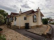 2 bed property for sale