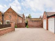 2 bed property for sale