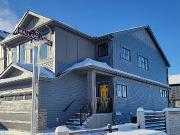 2 Bed Rooms Secondary Suit Legal Basement Se Rangeview...