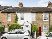 2 bed semi detached house to rent in Stanley Road, East...
