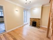 2 bed terraced house to rent in Elm Cottages, Holyport...