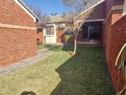 2 bed town house for sale