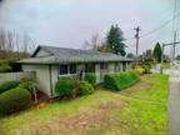 2 Bedroom 1 Bath In Portland OR 97230