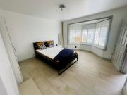 2 Bedroom, 1 Bathroom