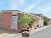 2 bedroom, 1 bathroom home is sure to please!