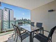 Ideal Location, 2 Bedroom, 2 Bathroom Apartment