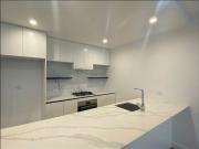 2 Bedroom 2 Bathroom 1 Carpark Apartment @Clayton