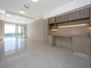 2 bedroom 2 bathroom apartment r18.