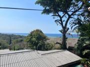 2 bedroom, 2 bathroom house to ren.