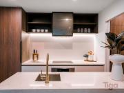 2 bedroom, 2 bathroom luxury apartment within UNO...