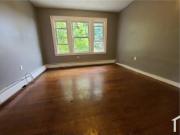2 Bedroom Apartment 256 Mather St in Hartford, CT 06112...