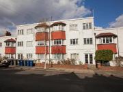 2 Bedroom Apartment Barnet Great London 97159669