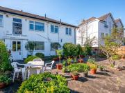 2 Bedroom Apartment Bickley Great London 90492016