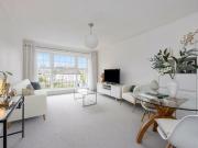 2 Bedroom Apartment Brighton East Sussex 90532355