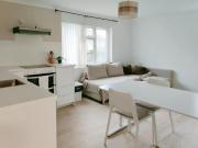 2 Bedroom Apartment Cambridge Cambridge 87564132