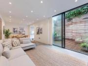 2 Bedroom Apartment Camden Great London 95485773