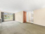 2 Bedroom Apartment Camden Greater London 98577787