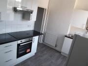 2 Bedroom Apartment Chatham Kent 93030200