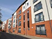 2 Bedroom Apartment Chester Cheshire West And Chester...