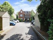 2 Bedroom Apartment Chichester West Sussex 94300895