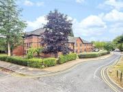 2 Bedroom Apartment Crowthorne Wokingham 94422933