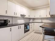 2 Bedroom Apartment Dublin Dublin D04 T884 ES96849074