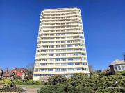 2 Bedroom Apartment Eastbourne East Sussex 93155838