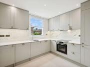 4 Bedroom Terraced House