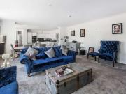 2 Bedroom Apartment Flat