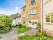 2 Bedroom Apartment Flat