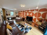 2 Bedroom Apartment Flat