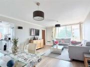2 Bedroom Apartment Flat