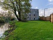 2 Bedroom Apartment Flat