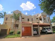 2 Bedroom Apartment / Flat For Rent in Hyde Park, Sandton