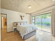 2 Bedroom Apartment / Flat For Sale in Menlo Park