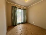 2 Bedroom Apartment / Flat For Sale in Mooikloof