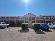 2 Bedroom Apartment / Flat For Sale in Mooikloof Ridge