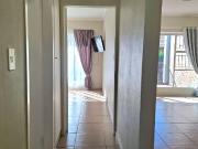 2 Bedroom Apartment / Flat For Sale in Ravenswood