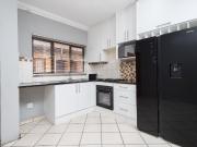 2 Bedroom Apartment / Flat For Sale in Tulisa Park