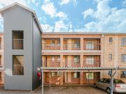 2 Bedroom Apartment / Flat For Sale in Weltevreden Park