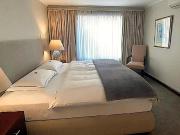 2 Bedroom Apartment / Flat To Rent in Bantry Bay