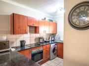 2 Bedroom Apartment / Flat To Rent in Erand Gardens