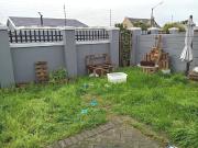 2 Bedroom Apartment / Flat To Rent in Grassy Park