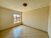 2 Bedroom Apartment / Flat To Rent in Paramount Estate