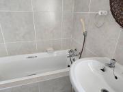 2 Bedroom Apartment / Flat To Rent in Uvongo Beach