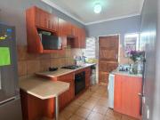 2 Bedroom Apartment / Flat To Rent in Vaalpark