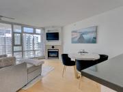 2 Bedroom Apartment for Rent at 139 Drake St #1474779P,...