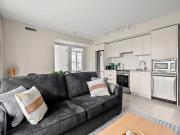 2 Bedroom Apartment for Rent at 16 Alexander Street...