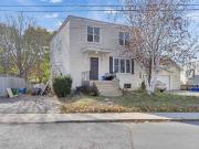 2 Bedroom Apartment for Rent at 2 Park St #1, Kingston,...