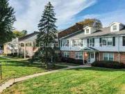 2 Bedroom Apartment for Rent at 5828 Erskine St #4,...